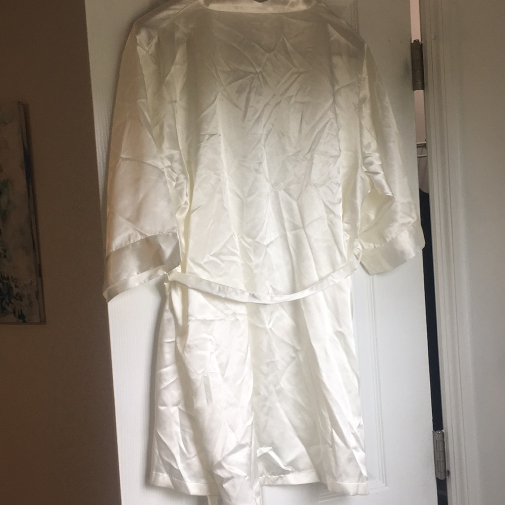 Pretty Robes S/M Ivory Wedding Robe - Picture 4 of 4